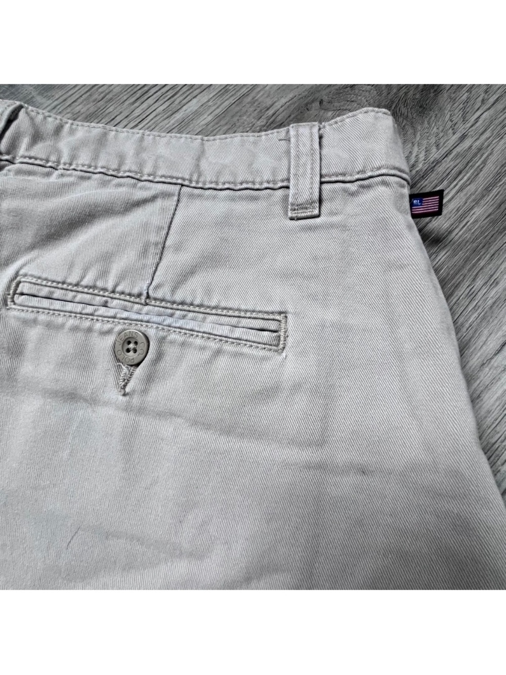 VINTAGE Polo Jeans Co Ralph
Lauren Flat Front Shorts
womens 12 Beige 5" Inseam - Picture 7 of 7